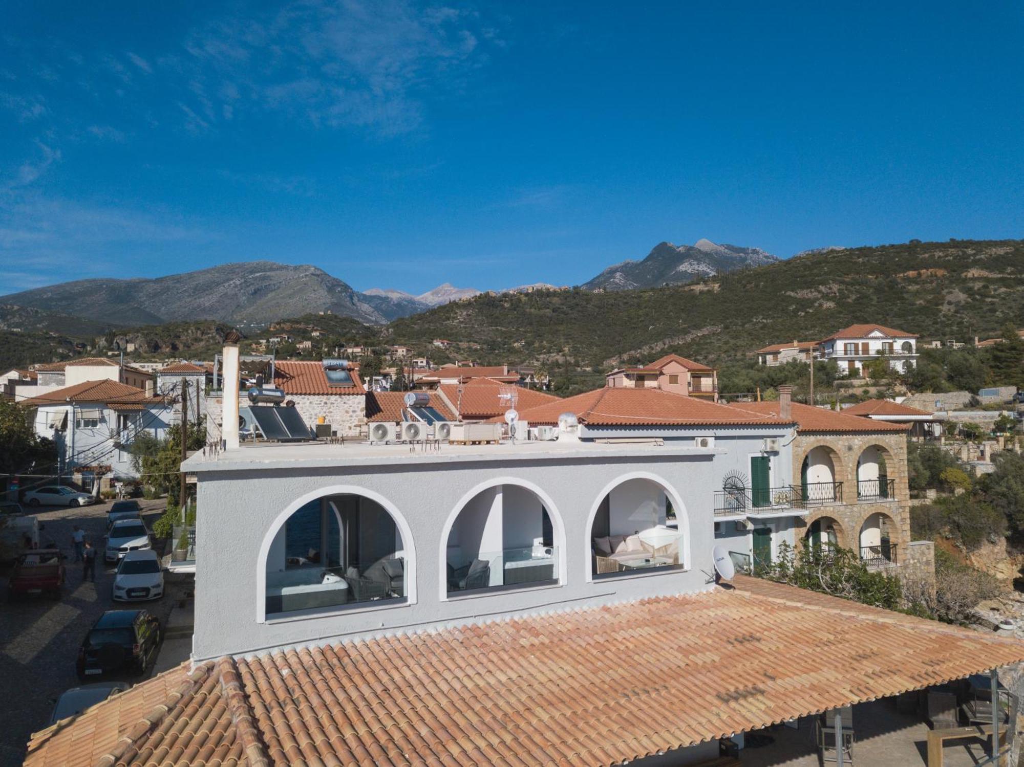 Marina Apartments Kardamyli Exterior photo